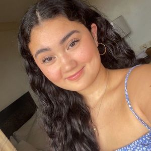 Meet your Posher, Jade